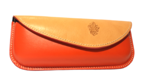 Custodia bicolore in vera pelle, realizzata in Italia