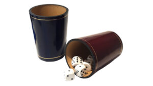 Bicchiere in pelle realizzato a mano